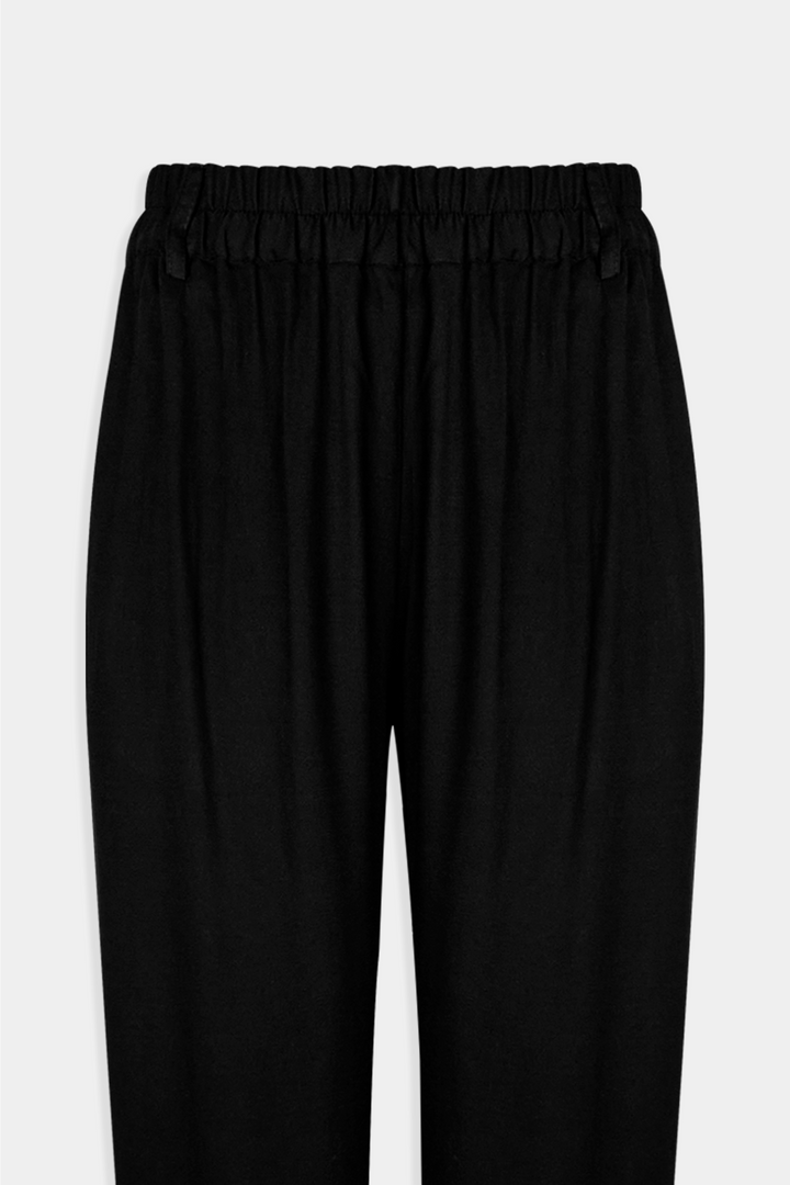 Pantalons negres Sasanqua